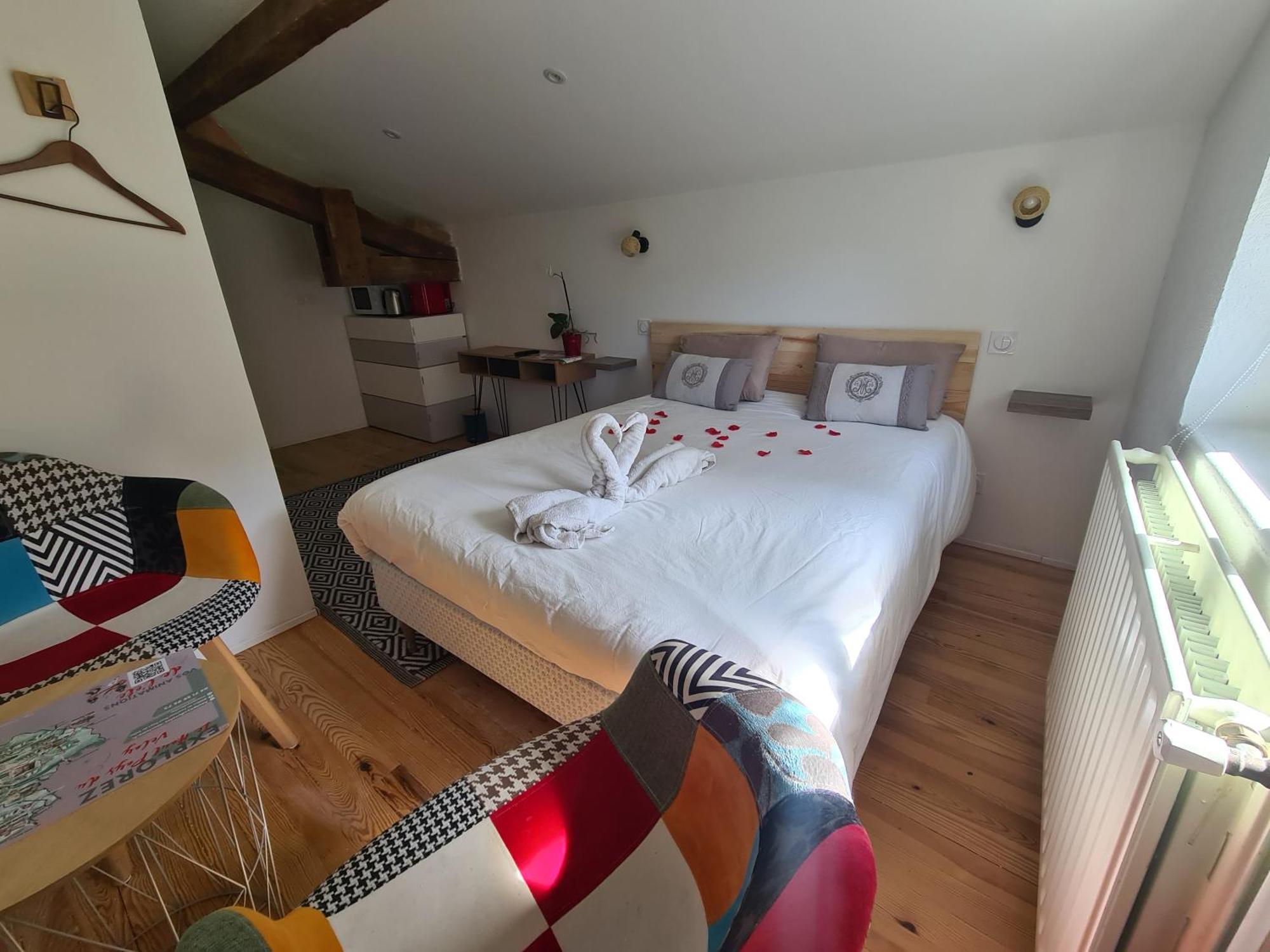 Jade Homestay Saint-Romain-Lachalm